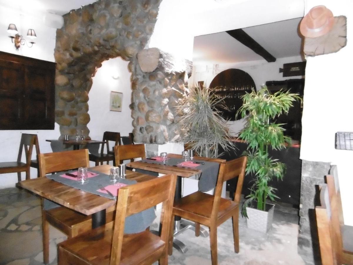 Le Relais Des Vieilles Postes Ξενοδοχείο Les Avenières Εξωτερικό φωτογραφία