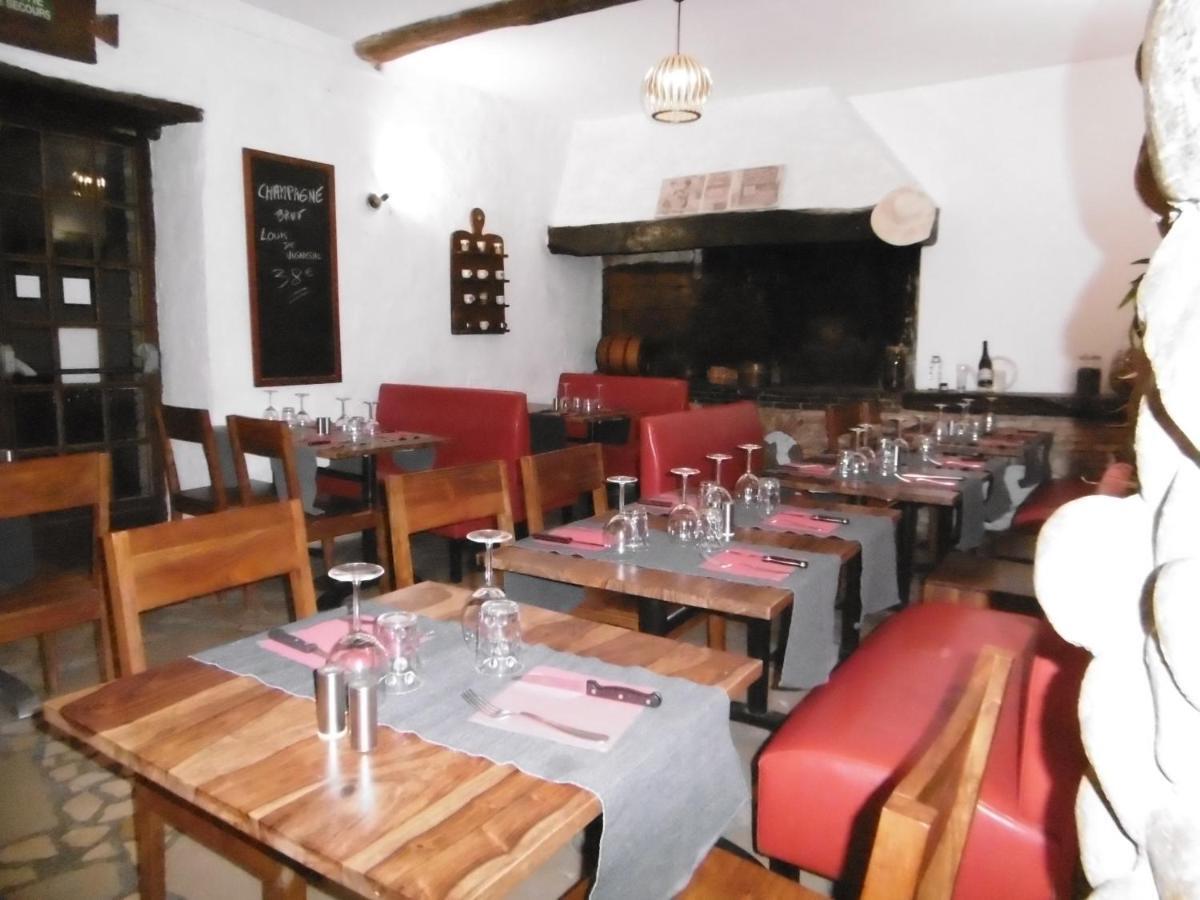 Le Relais Des Vieilles Postes Ξενοδοχείο Les Avenières Εξωτερικό φωτογραφία